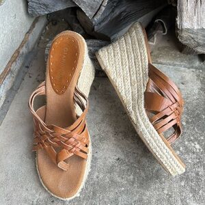 Gianni Bini Tan Wedge Espadrilles Cognac leather sandals Sz-7M.   N